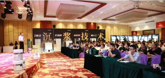 萬(wàn)磊30年，不走尋常路