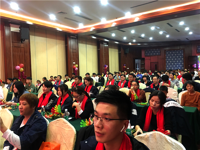 萬磊人歡聚一堂，只為追逐2020“萬磊夢”！